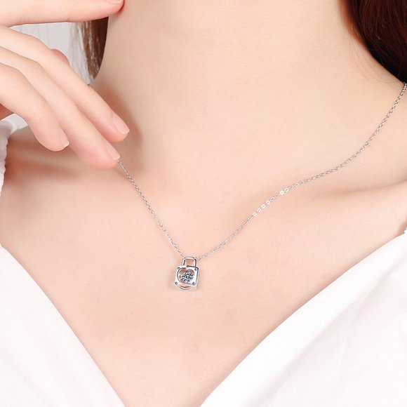 Certified 1/3 ct. t.w. Moissanite Diamond Dancing Heart Lock Necklace NEW - Picture 5 of 9